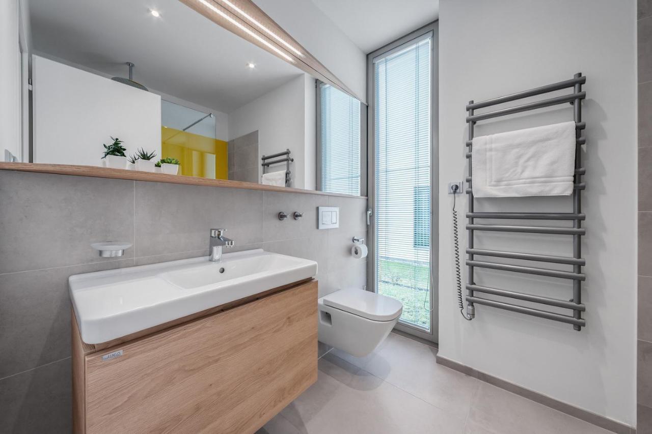Apartmany Hradecek Mladé Buky Exteriör bild